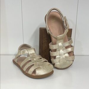 🔥 Girl UGG sandal size 12c